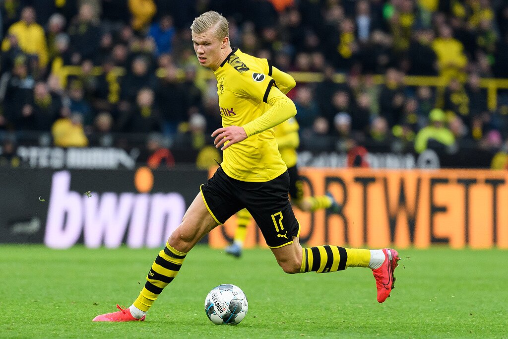 U22国足木塔力甫：命运的洪流不可阻挡，我的答案是“向前”（U22国足木塔力甫：任凭命运奔涌，我只会“向前”）