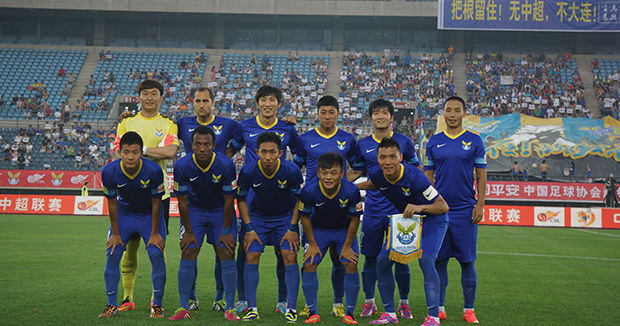 2025中超抢断榜：西海岸杨希以105次居首，英博吕焯毅排第二（2025中超抢断榜出炉：西海岸杨希以105次领跑，英博吕焯毅位列第二）