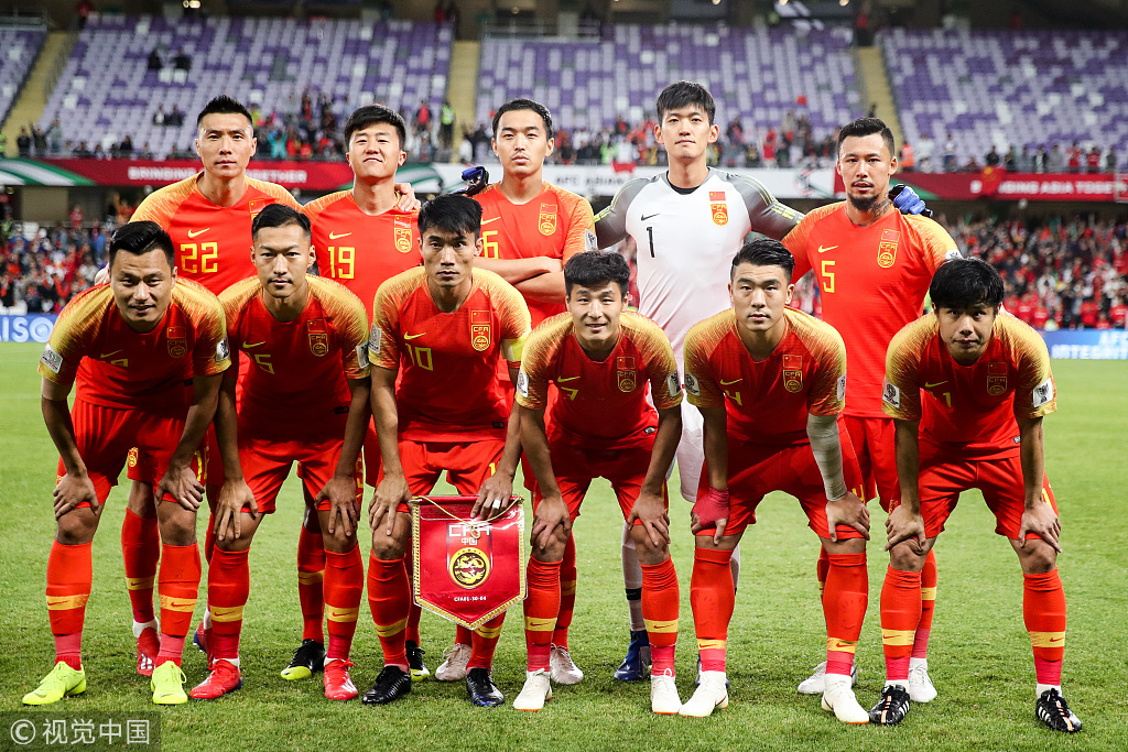 没有技巧全是感情，弗兰克告别演讲深情演唱《月亮代表我的心》