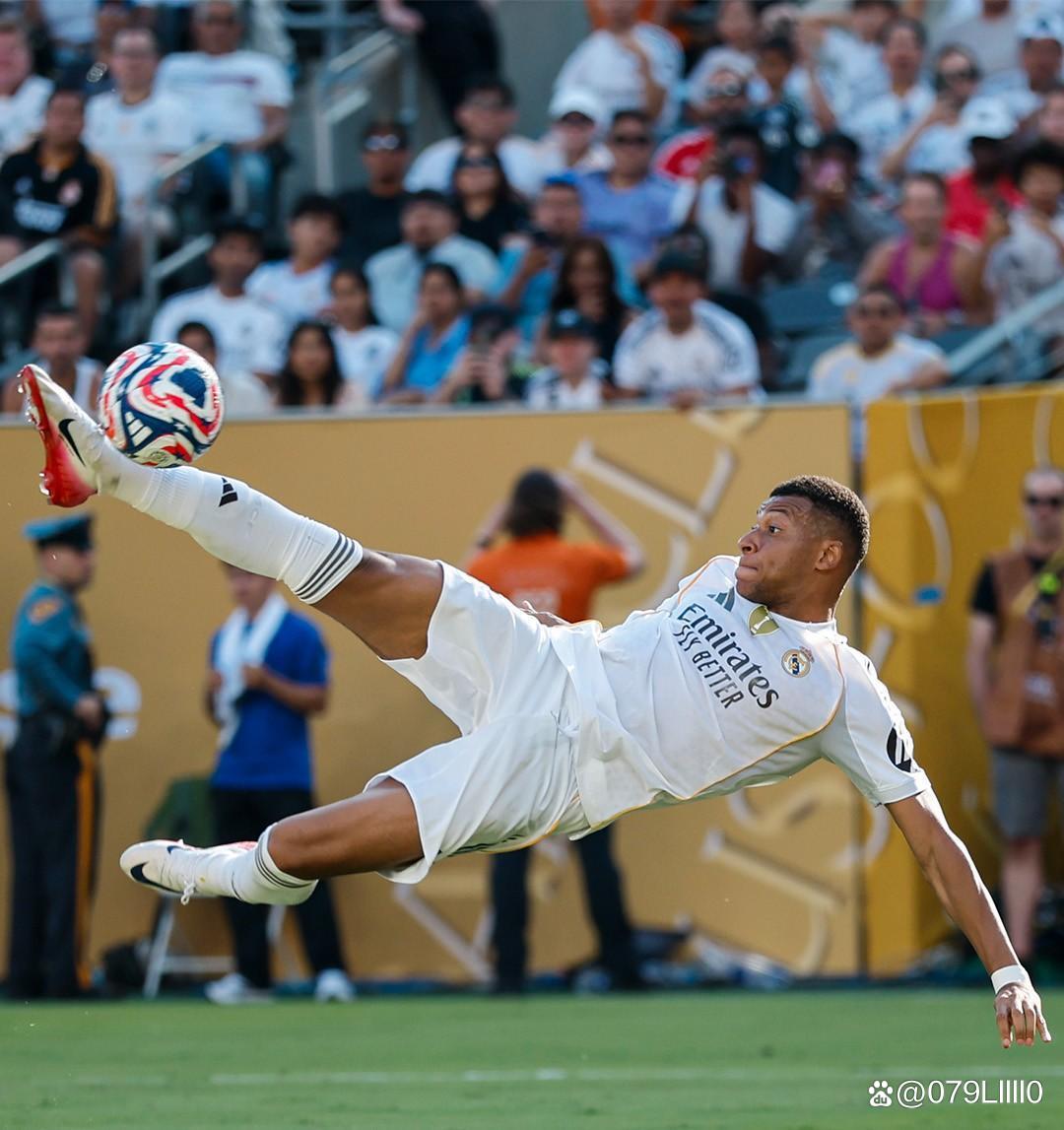 保加利亚媒体：主帅迪米特洛夫迎生死战，新帅人选已浮出水面（保媒：迪米特洛夫迎关键一战，新帅人选呼之欲出）