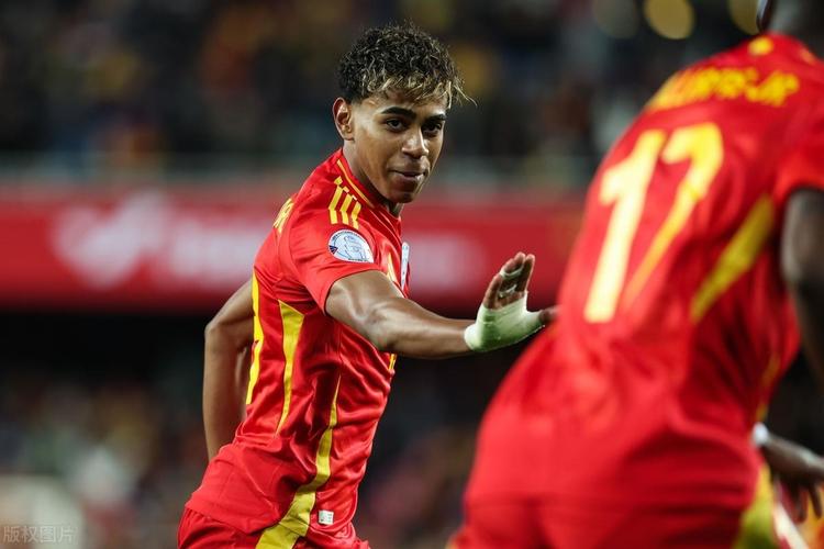 凑兄弟羁绊？德天空：美因茨有意签下佐野海舟的弟弟佐野航大（德天空：美因茨有意引进佐野航大，或与佐野海舟上演兄弟同队）