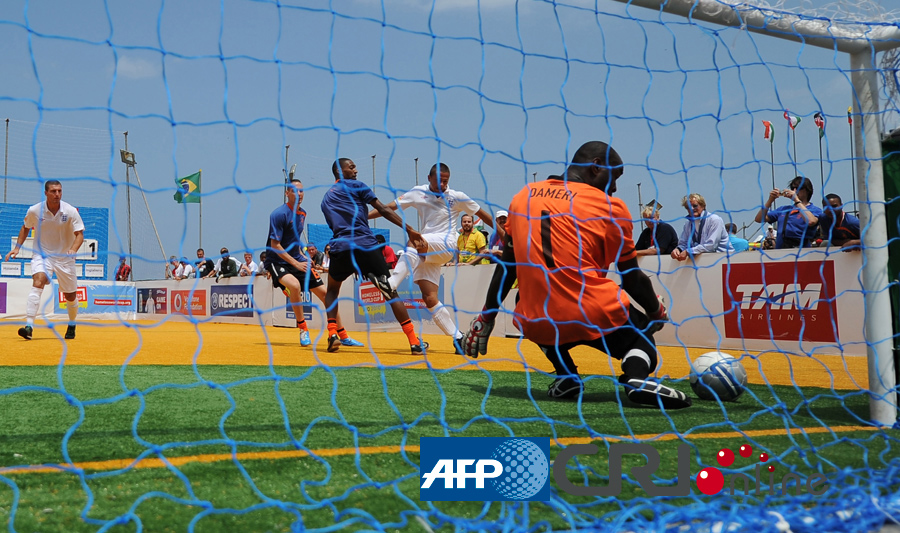 梅西是否参加世界杯？斯卡洛尼：这将由他自己决定