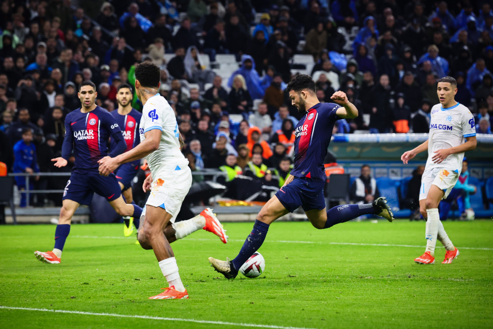 官方：英格兰名哨奥利弗将执法欧冠皇马客战奥林匹亚科斯