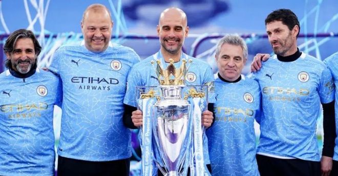 西甲前瞻：黄潜新赛季丢球联赛最少，皇社近况回暖4场3胜（西甲前瞻：黄潜本季失球最少防线稳固，皇社回暖近4场取3胜）