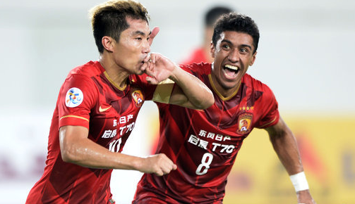 12月10日！欧冠英冠等比赛开打！会有冷门吗？（12月10日欧冠、英冠等赛事打响，冷门会出现吗？）